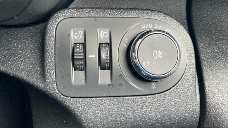 Vauxhall Combo Cargo Combo L1 Diesel 2300 1.5 Turbo D 100ps H1 Dynamic Van [6 Speed]